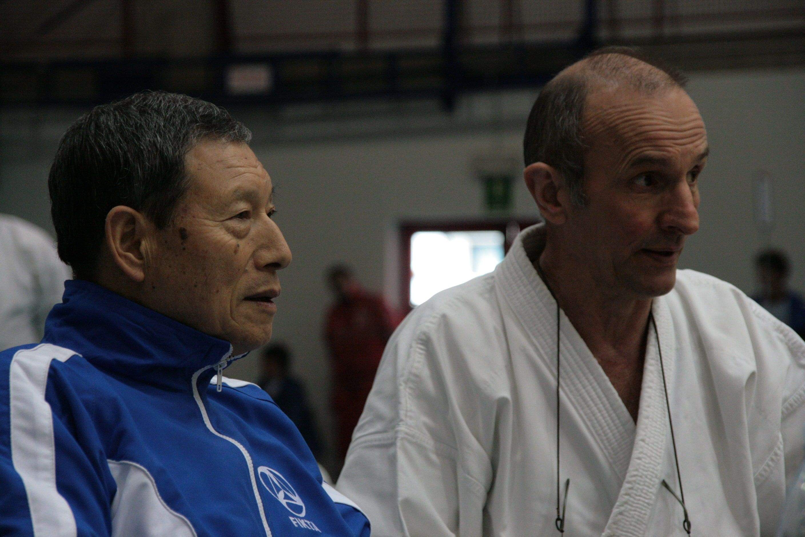 Al maestro Hiroshi Shirai
